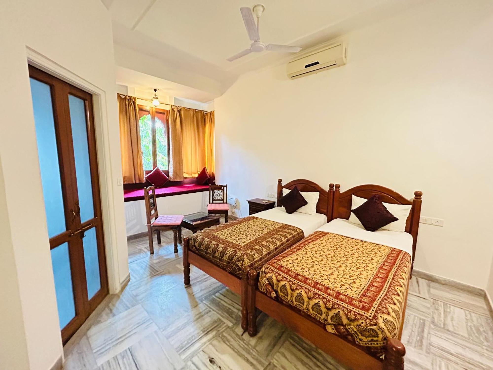 Adhbhut Hotel Dźajpur Zewnętrze zdjęcie