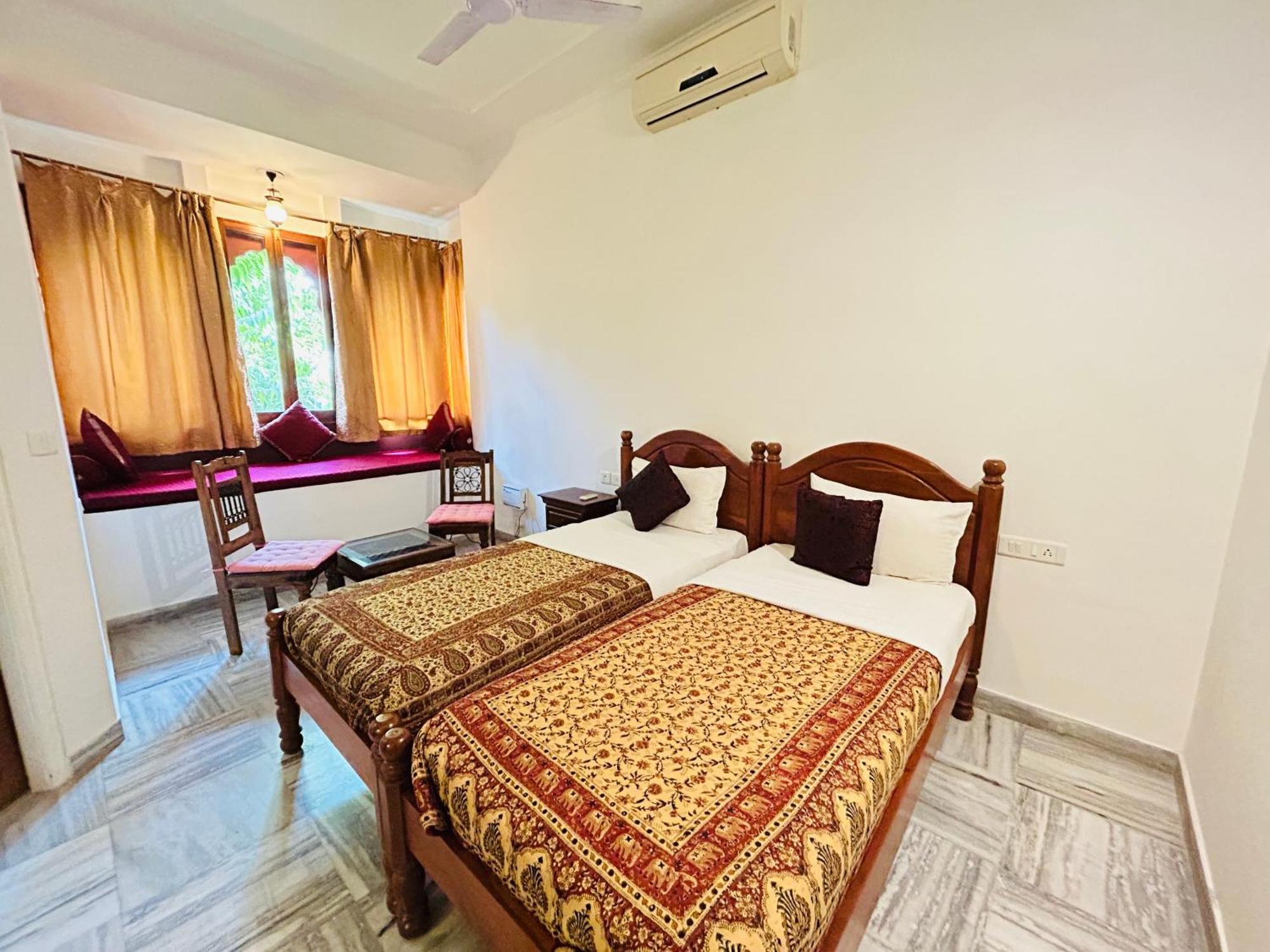Adhbhut Hotel Dźajpur Zewnętrze zdjęcie