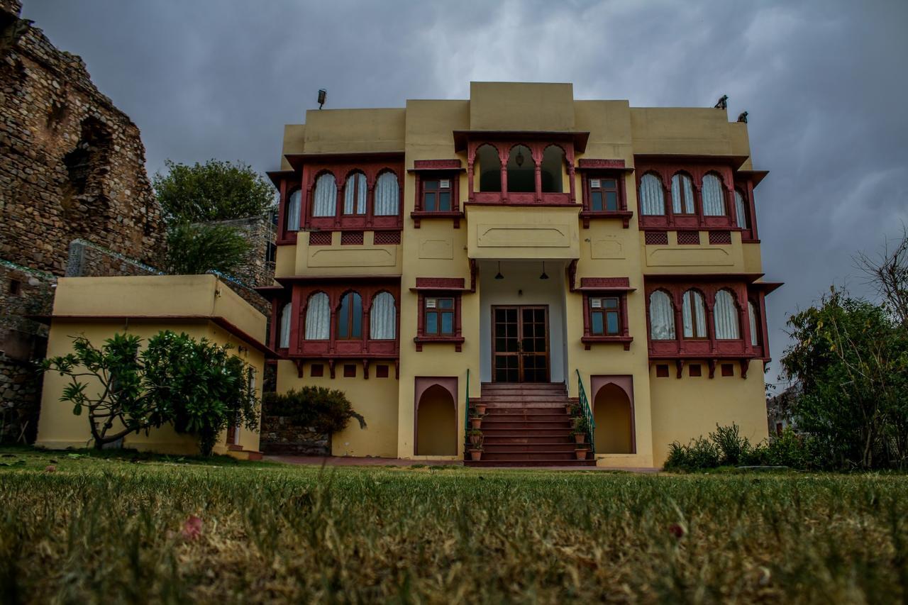 Adhbhut Hotel Dźajpur Zewnętrze zdjęcie